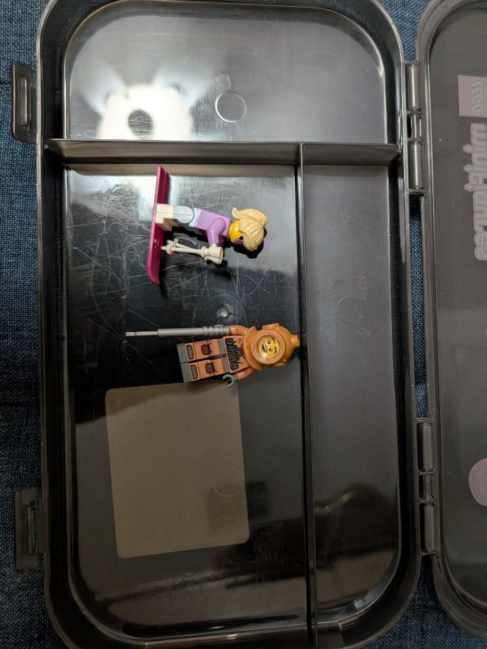 Lego Series  8 minifigure storage case with 2 figures - Picture 2 of 2